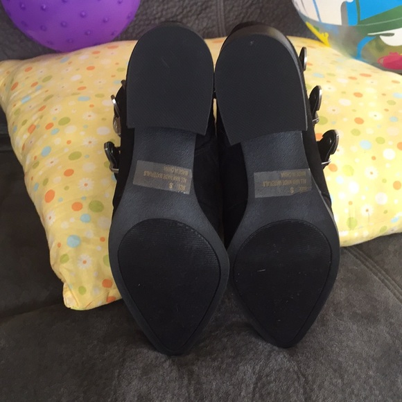 Beautiful Rue21 etc! Buckle Boots - Picture 6 of 8